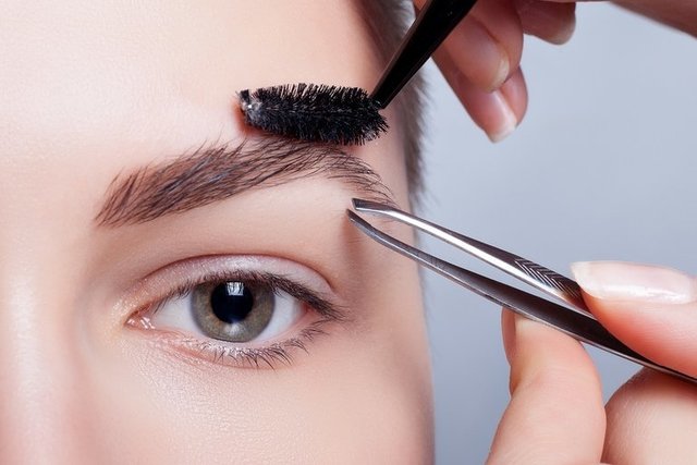 Curso de Perfilado de Cejas